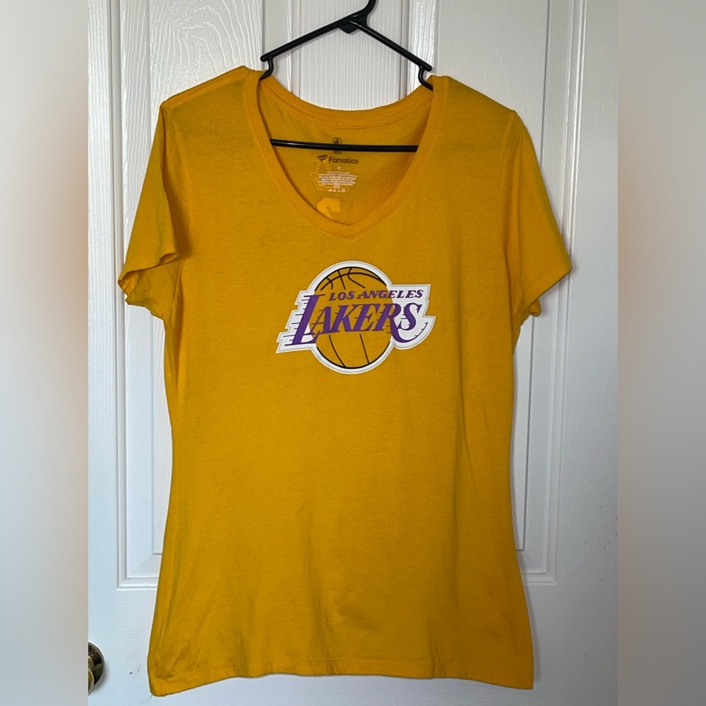 Women’s Fanatics Gold Los Angeles Lakers Tee